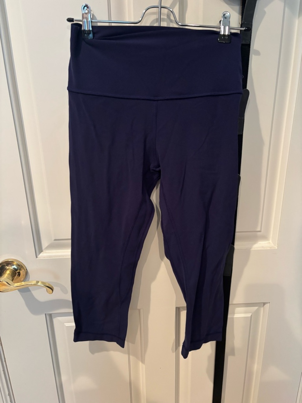 High-Waist Navy Cropped Leggings